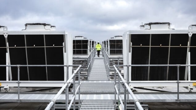 Content Image_ data center external 2